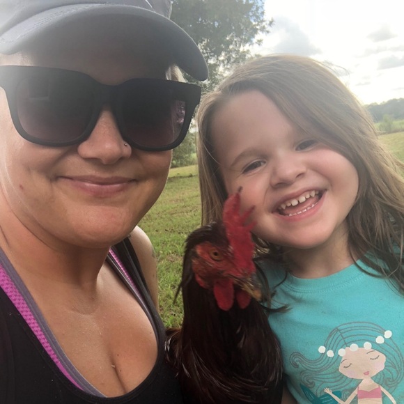 Meet your Posher, Erica - Picture 6 of 8